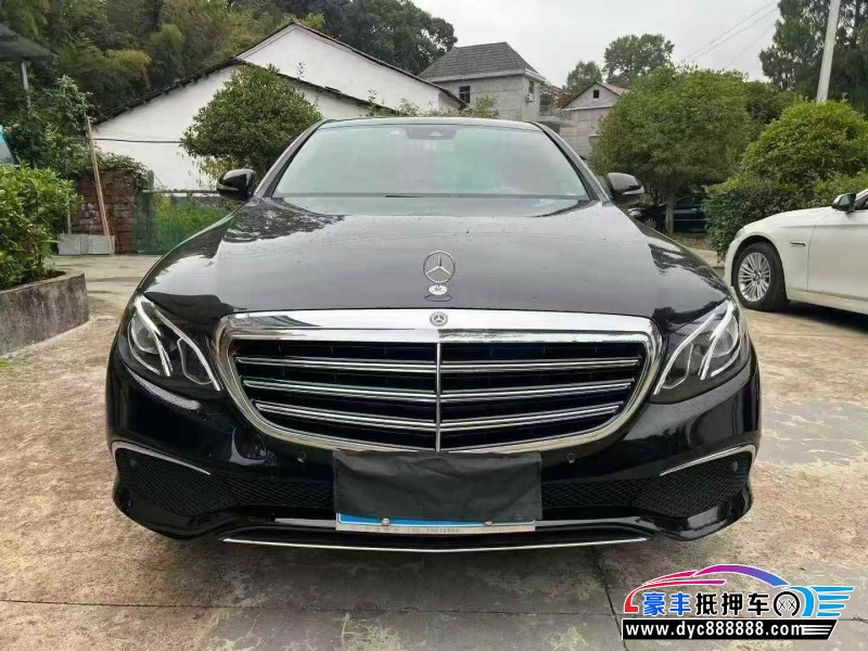 16年奔驰E轿车抵押车出售