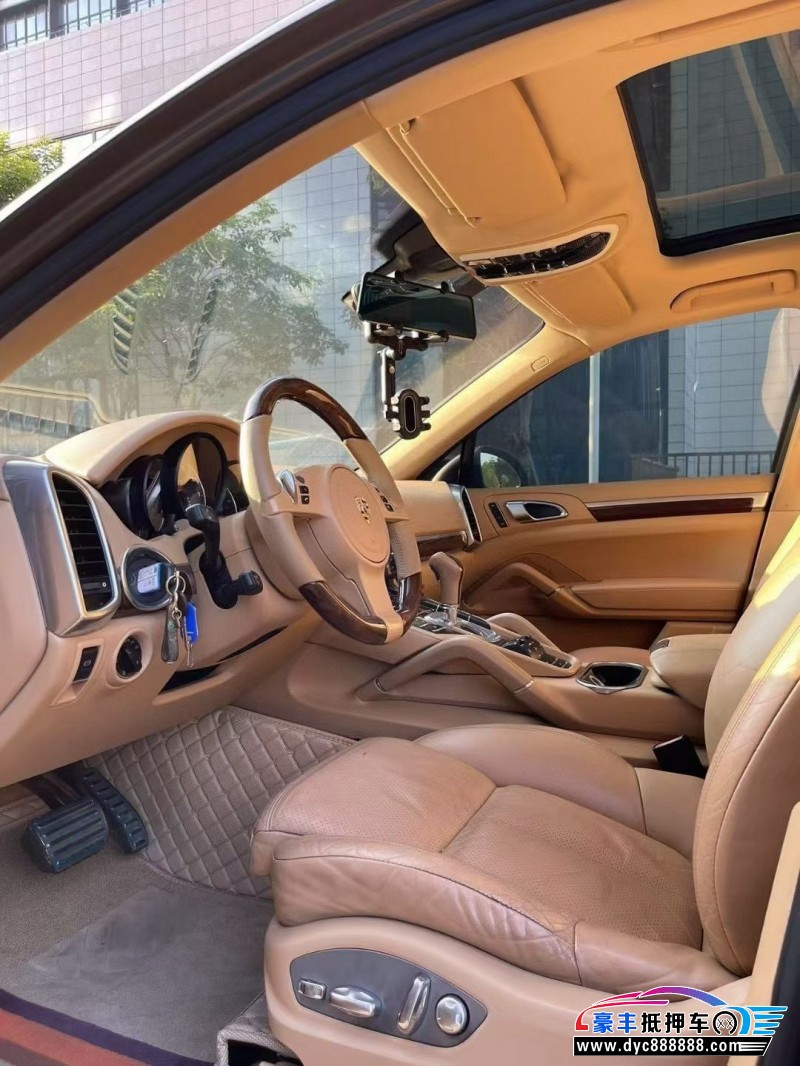 11年保时捷卡宴轿车抵押车出售