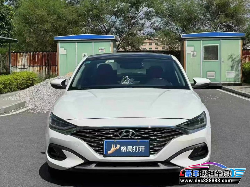 20年现代菲斯塔轿车抵押车出售