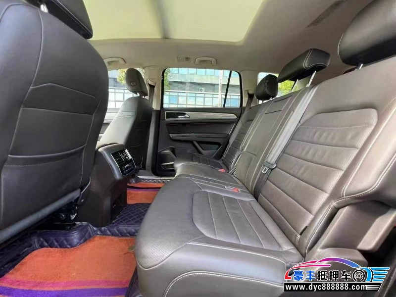 18年大众途昂轿车抵押车出售