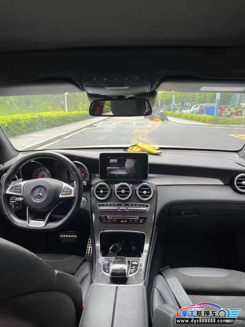 20年奔驰A级AMG轿车抵押车出售