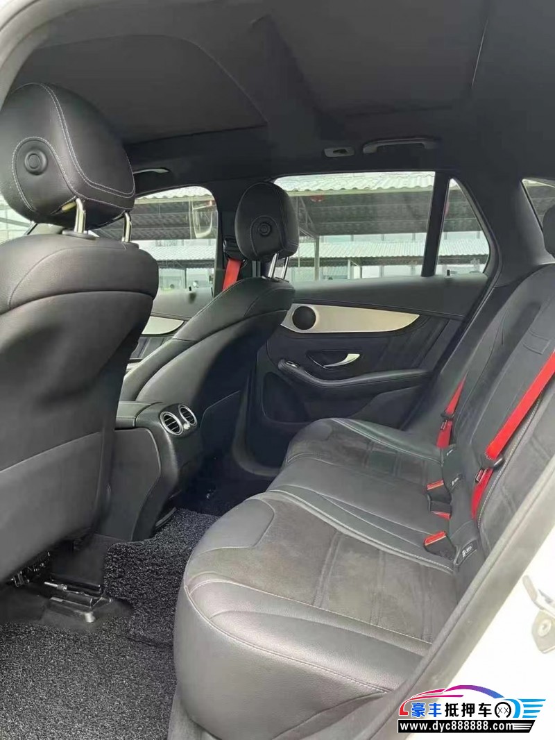 20年奔驰A级AMG轿车抵押车出售