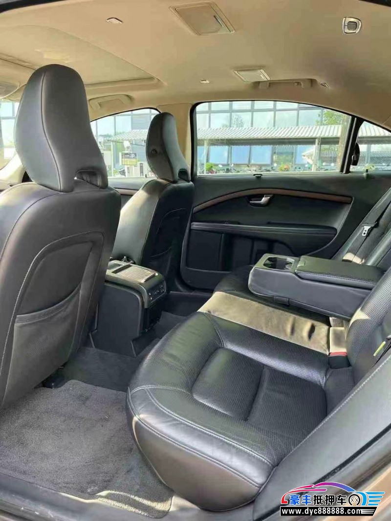 14年沃尔沃S80L轿车抵押车出售