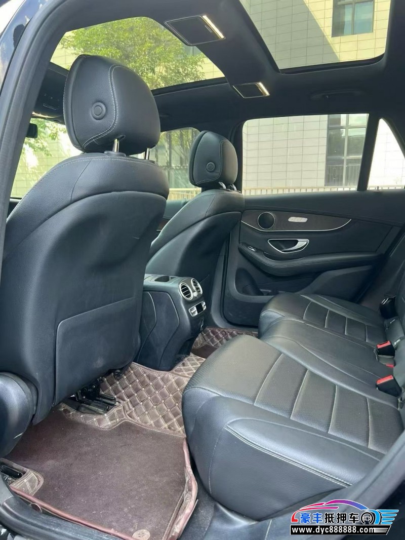 20年奔驰GLC轿车抵押车出售