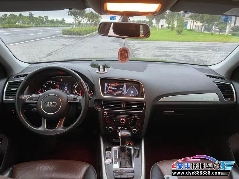 16年奥迪Q5轿车抵押车出售