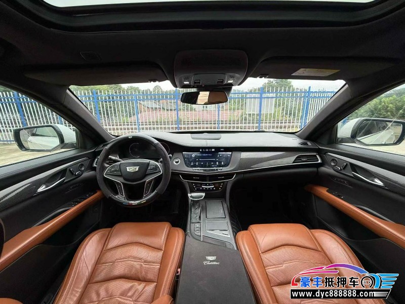 17年凯迪拉克CT6轿车抵押车出售