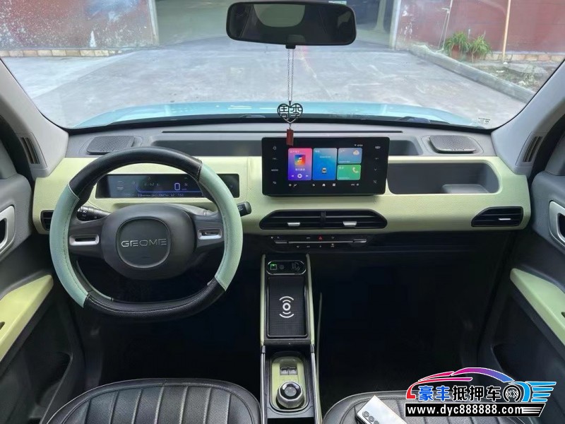 23年吉利熊猫轿车抵押车出售