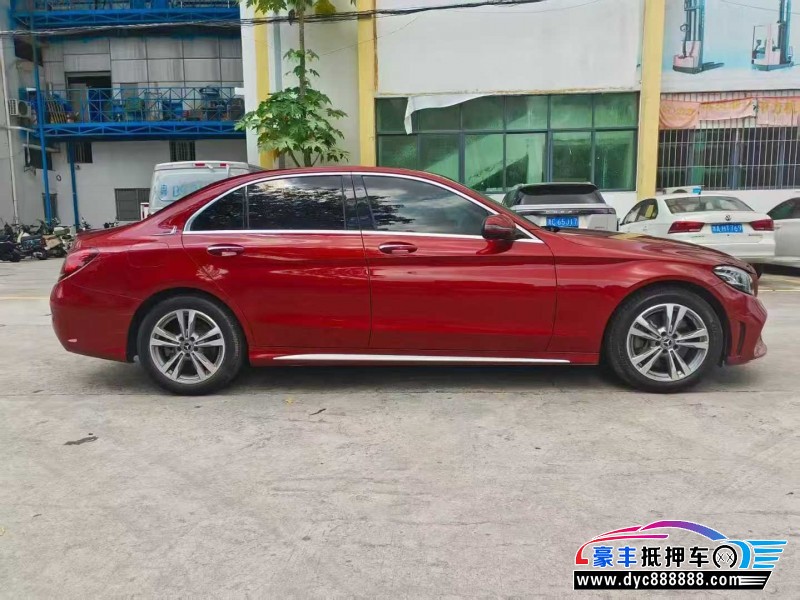 21年奔驰C轿车抵押车出售