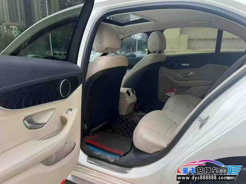 16年奔驰C轿车抵押车出售