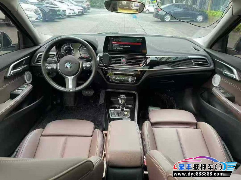 24年宝马1系轿车抵押车出售