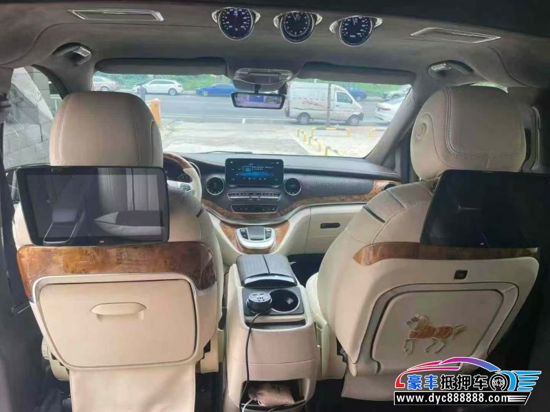 22年奔驰戴纳肯轿车抵押车出售