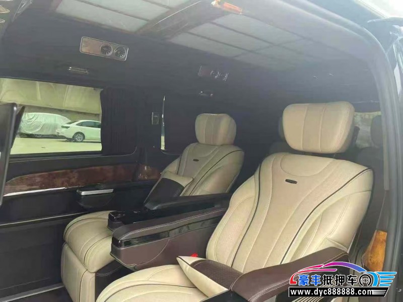 22年奔驰戴纳肯轿车抵押车出售