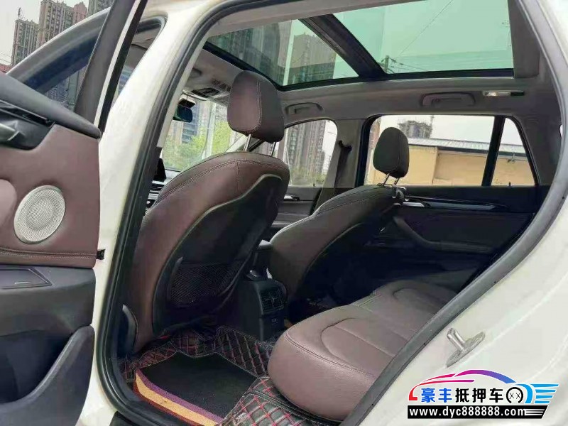 21年宝马X1轿车抵押车出售