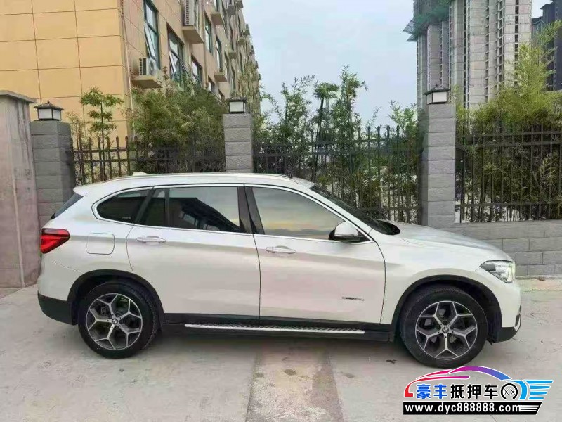 17年宝马X1轿车抵押车出售