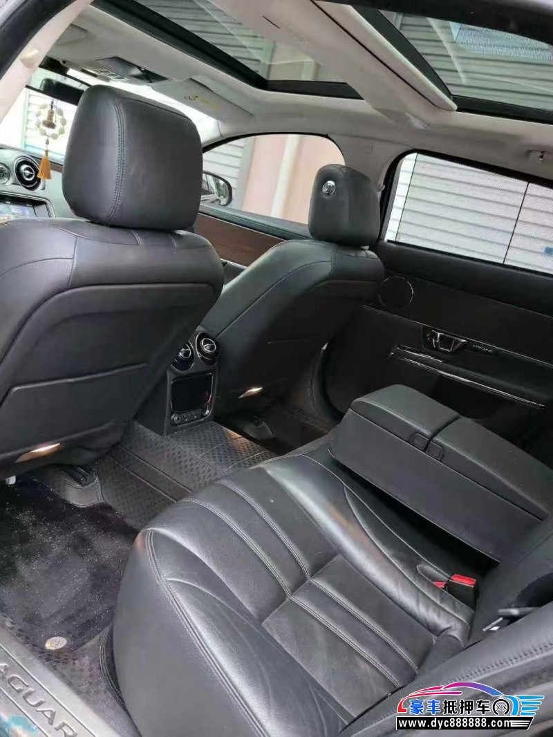 17年捷豹XJL轿车抵押车出售
