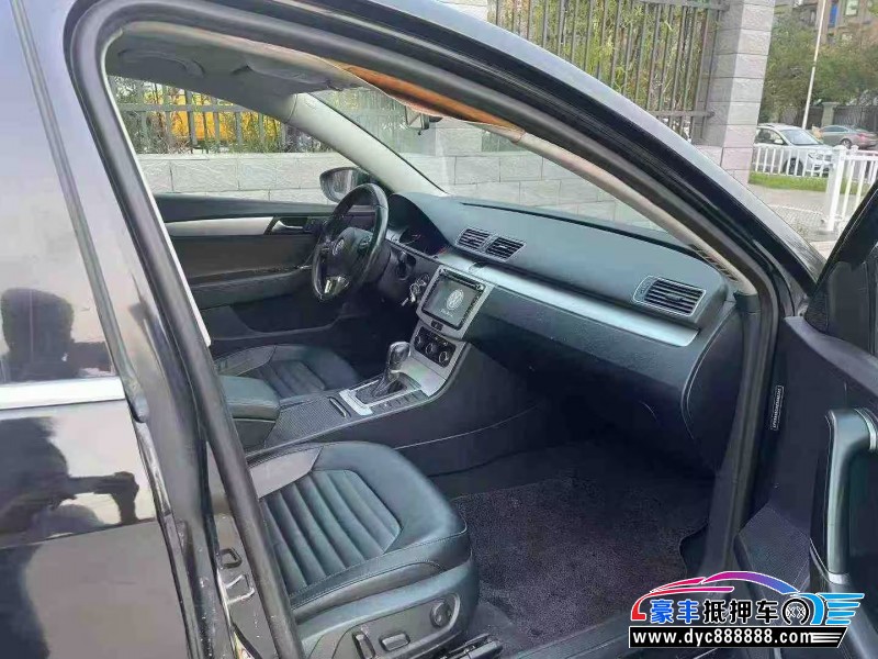 14年大众迈腾轿车抵押车出售