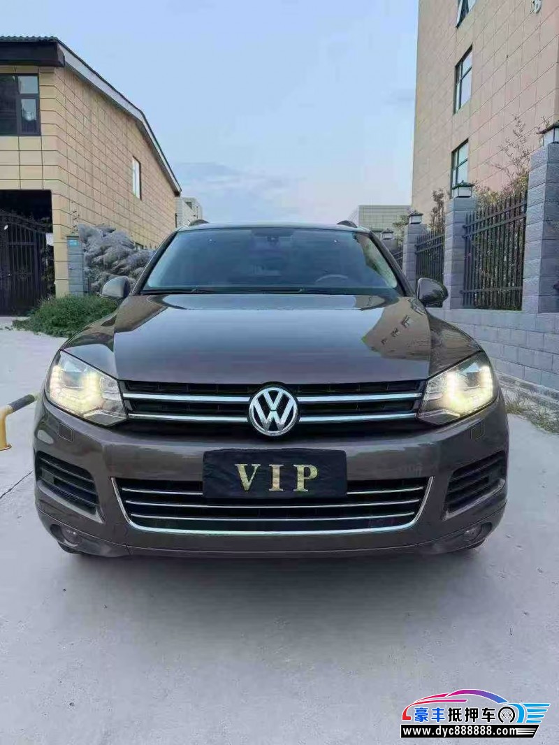 12年大众途锐轿车抵押车出售