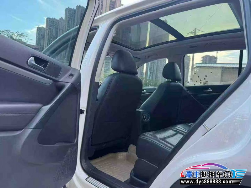 14年大众途观轿车抵押车出售