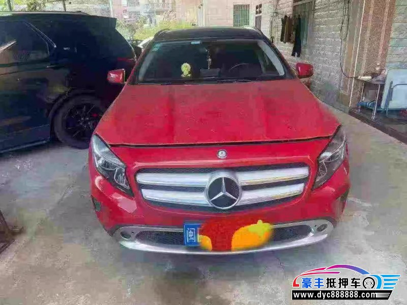 17年奔驰GLA轿车抵押车出售