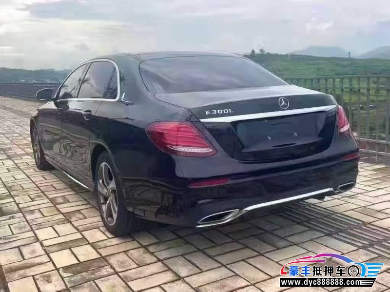 18年奔驰E轿车抵押车出售