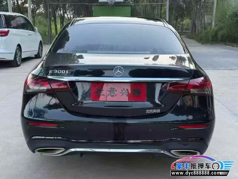 21年奔驰E轿车抵押车出售