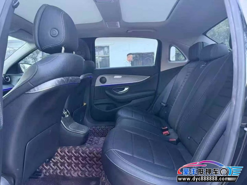 21年奔驰E轿车抵押车出售