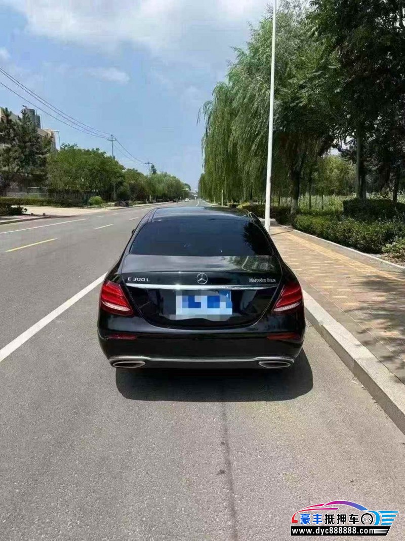 20年奔驰E轿车抵押车出售