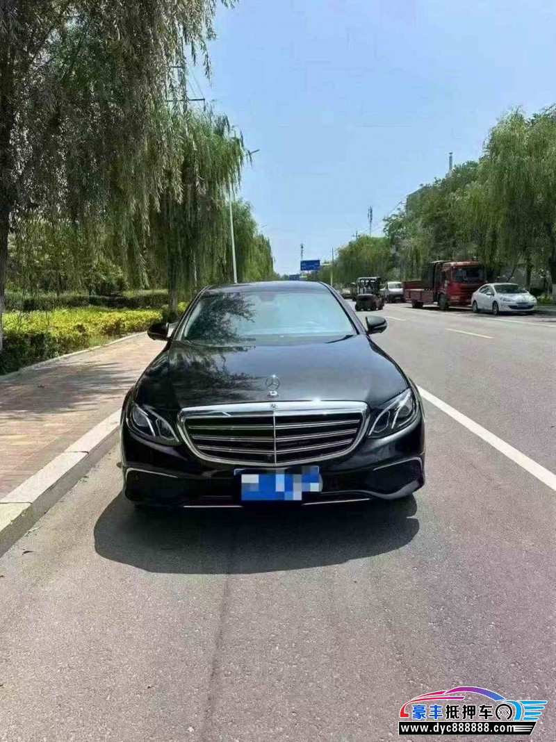 20年奔驰E轿车抵押车出售