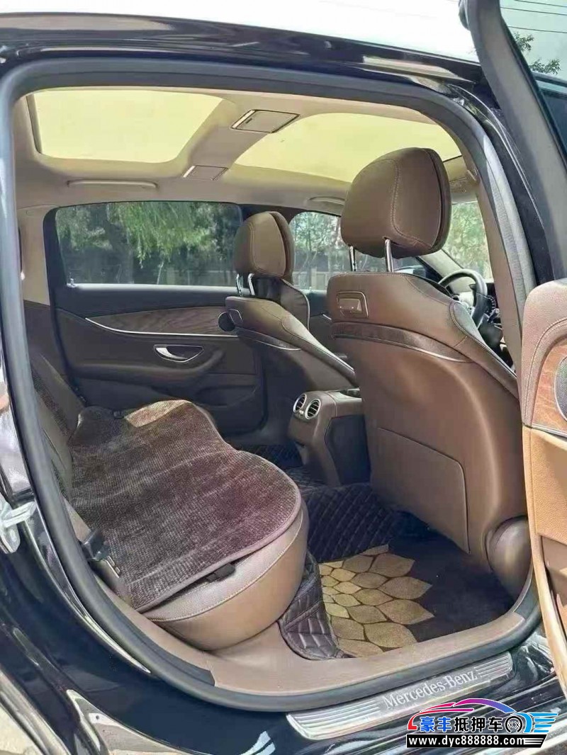 20年奔驰E轿车抵押车出售