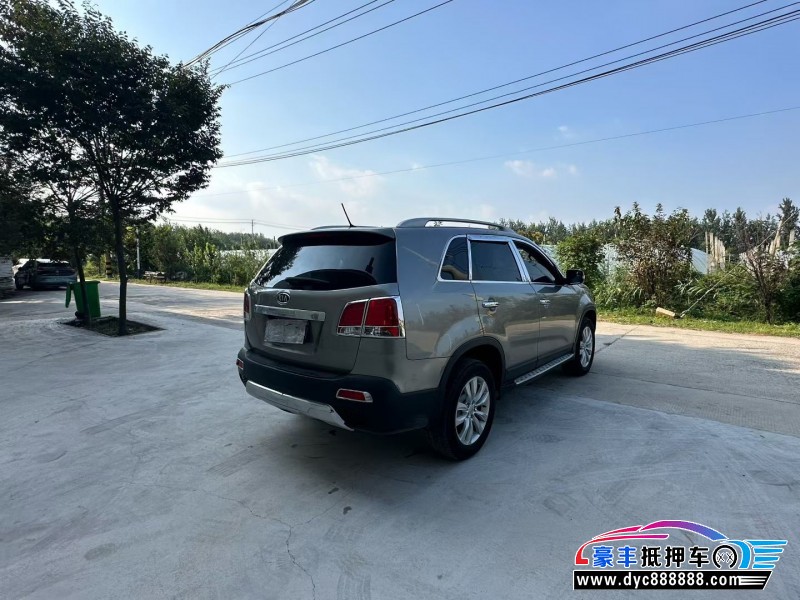 12年起亚索兰托轿车抵押车出售