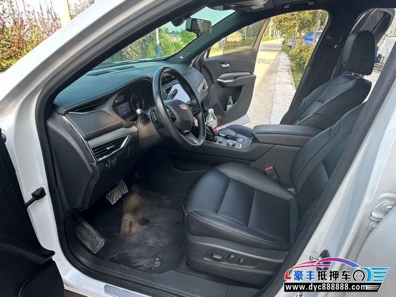 19年凯迪拉克XT4轿车抵押车出售