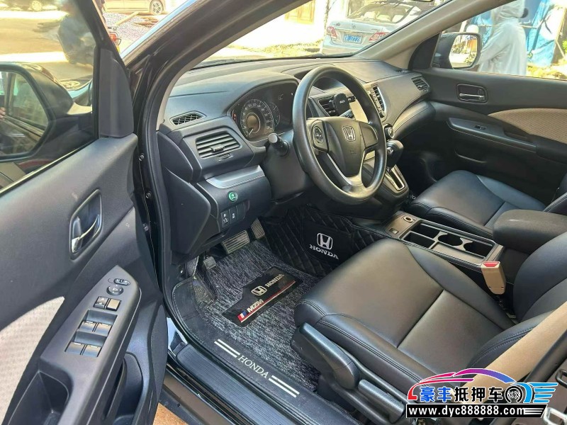 16年本田CR-V轿车抵押车出售