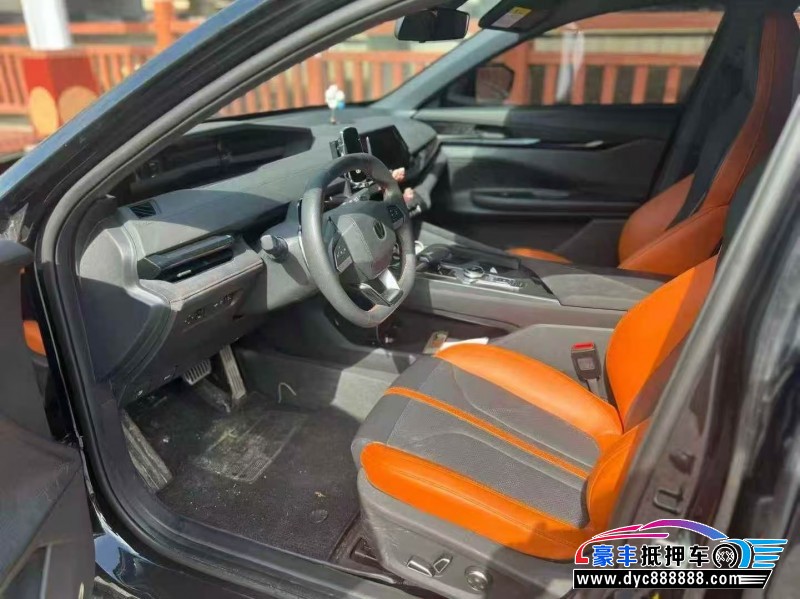 24年长安长安UNI轿车抵押车出售