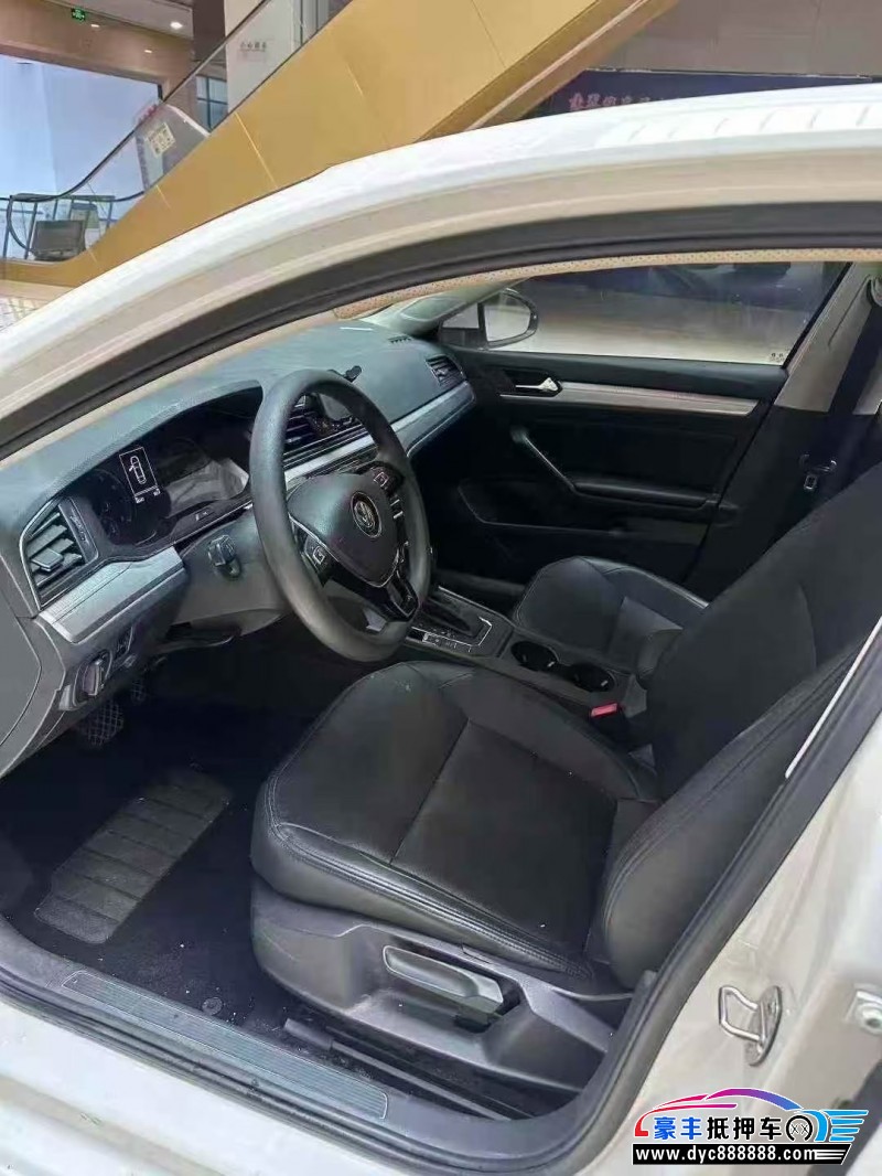 19年大众凌渡轿车抵押车出售