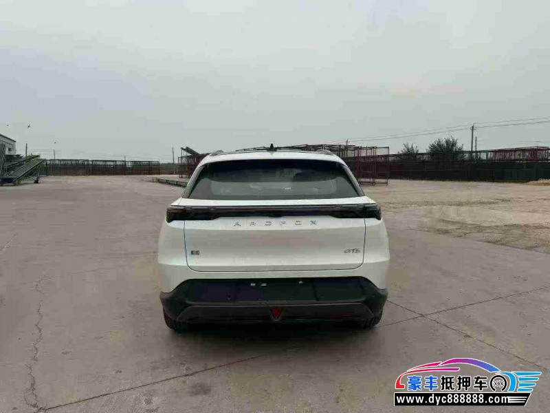 25年极狐阿尔法T轿车抵押车出售