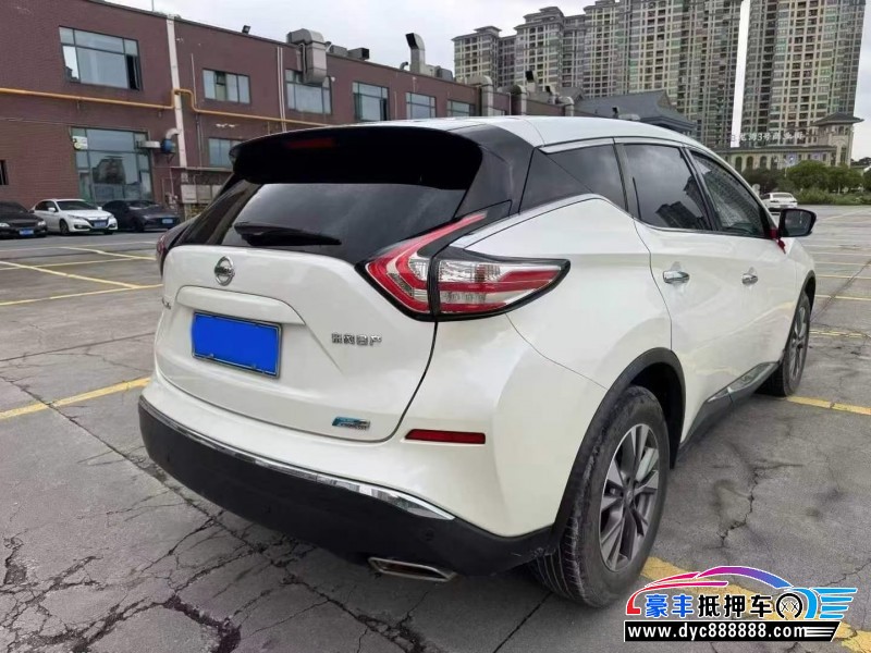 18年日产楼兰轿车抵押车出售