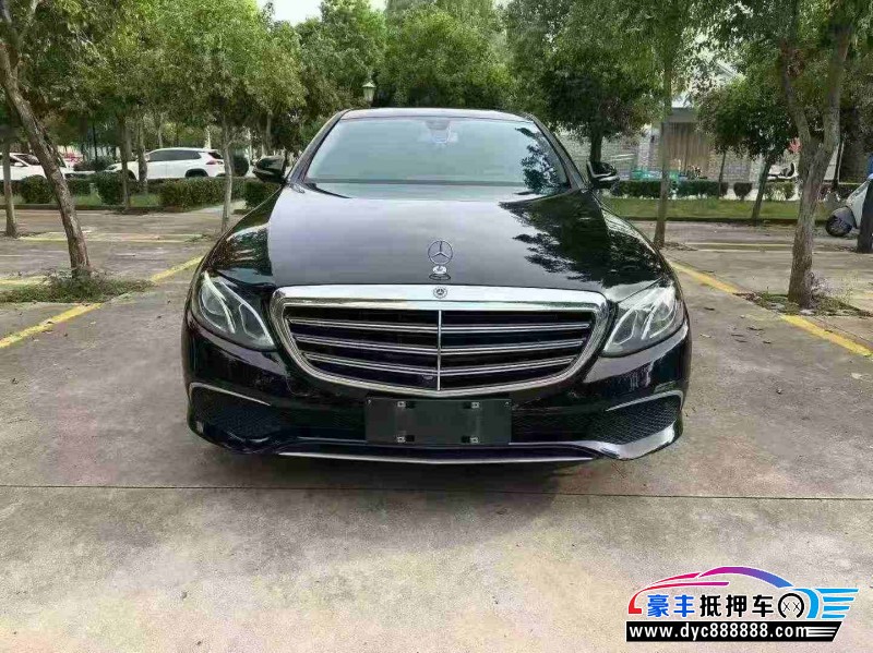 18年奔驰E轿车抵押车出售
