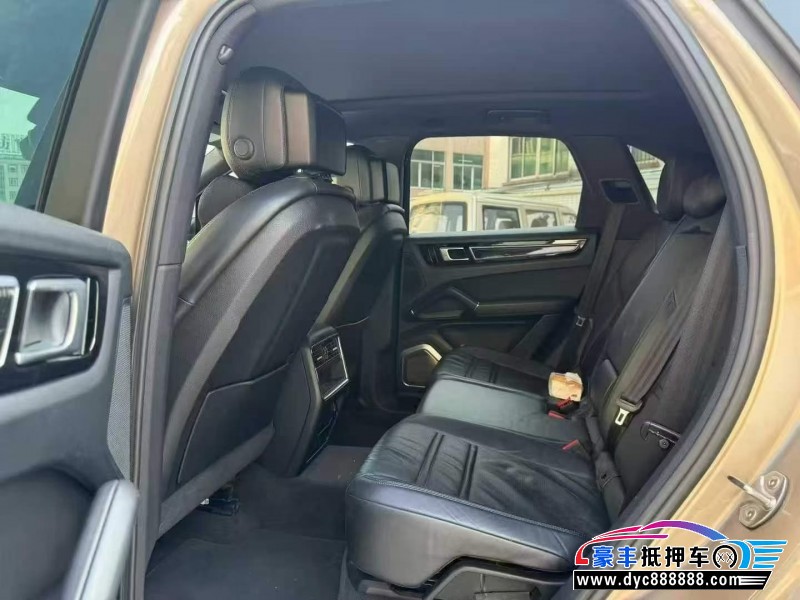 18年保时捷卡宴轿车抵押车出售