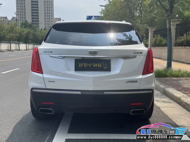 17年凯迪拉克XT5轿车抵押车出售