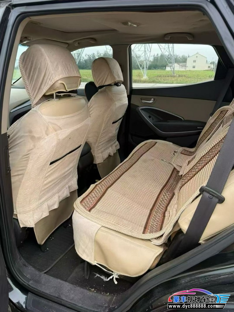 14年现代新胜达轿车抵押车出售