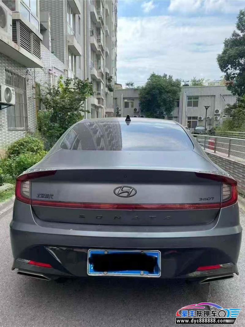 23年现代索纳塔轿车抵押车出售