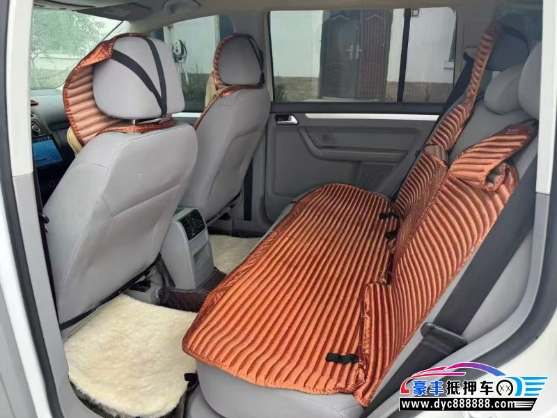 18年大众途安轿车抵押车出售