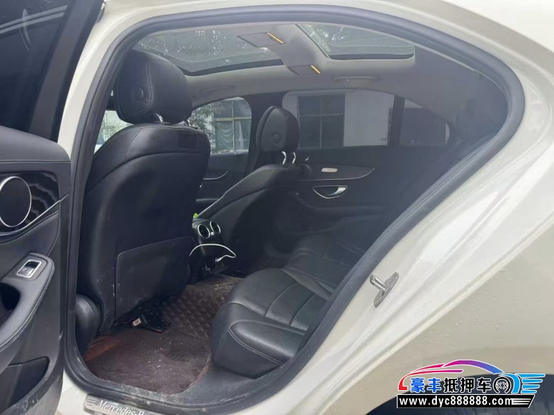 17年奔驰C轿车抵押车出售