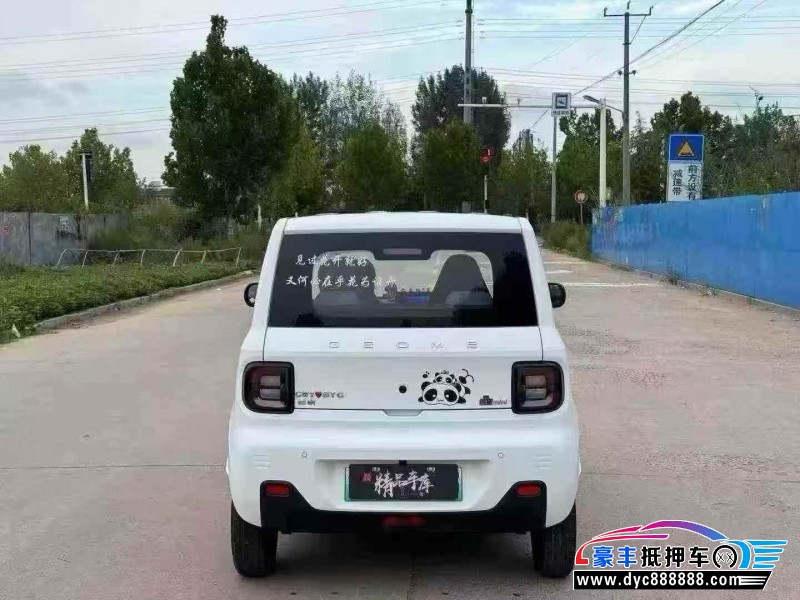 25年吉利熊猫轿车抵押车出售