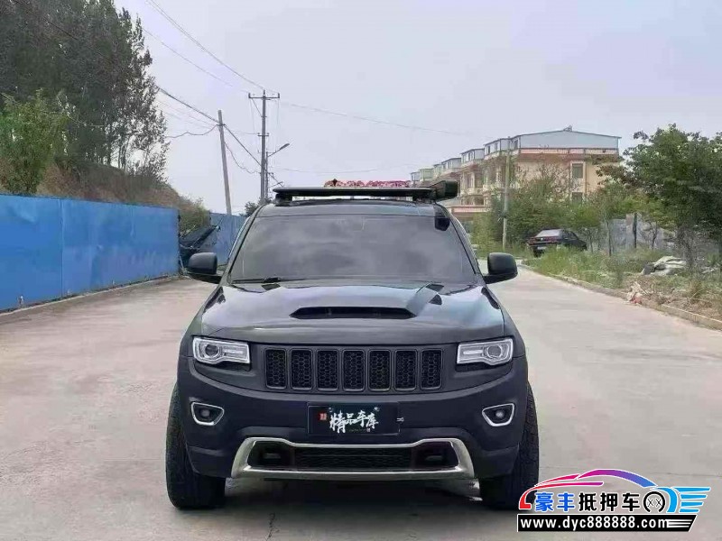 13年Jeep大切诺基轿车抵押车出售