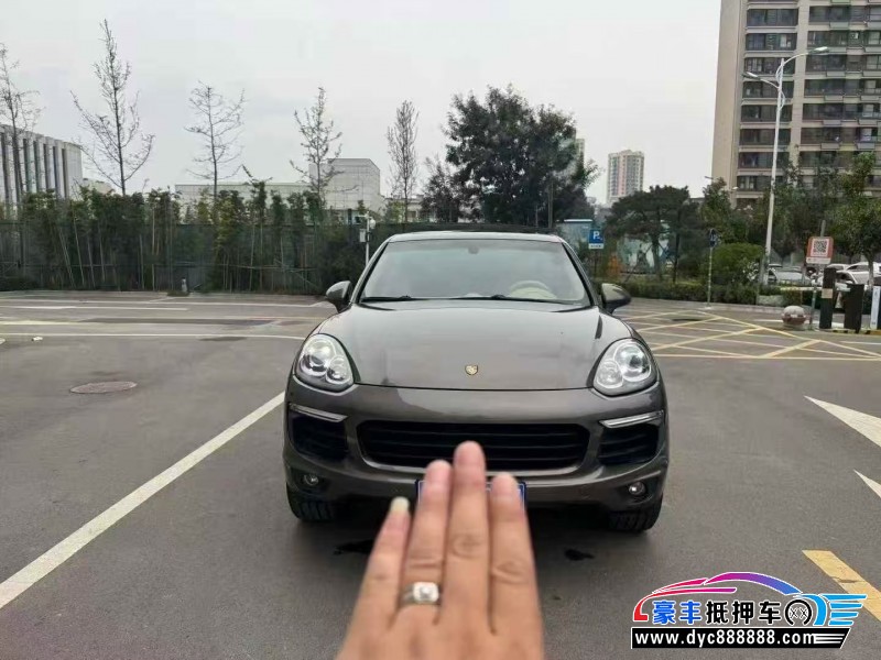 15年保时捷卡宴轿车抵押车出售