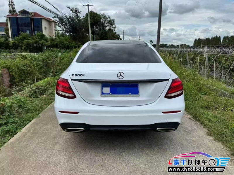 19年奔驰E轿车抵押车出售