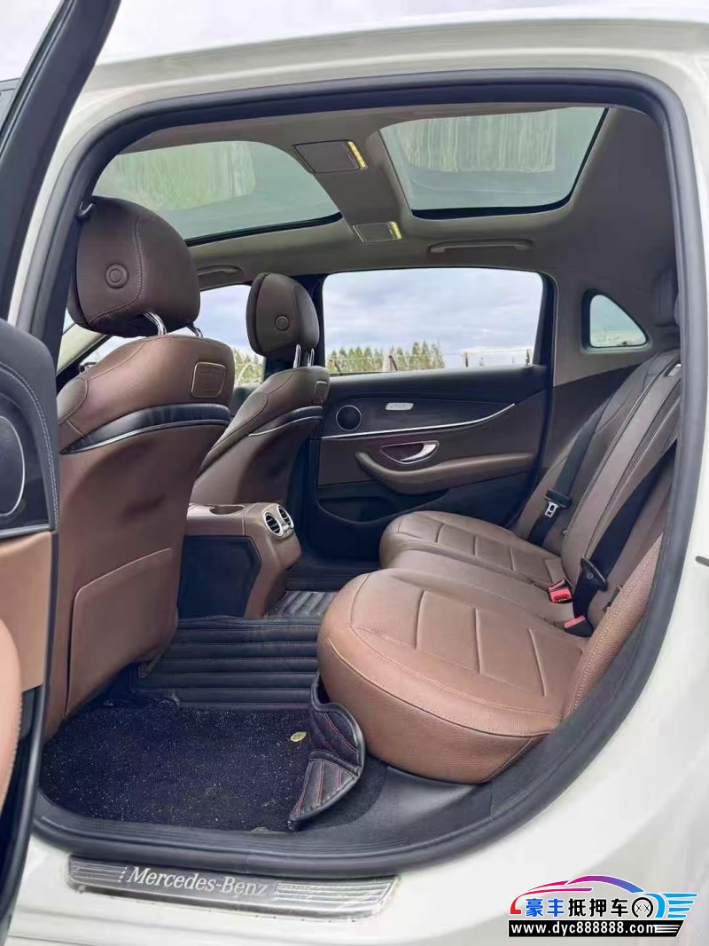 19年奔驰E轿车抵押车出售