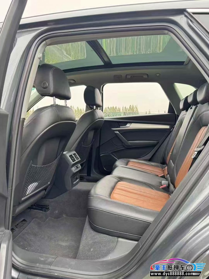 20年奥迪Q5轿车抵押车出售