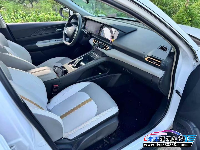 23年东风风神E70轿车抵押车出售